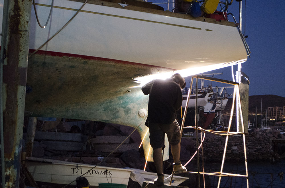La Paz Abaroa Boatyard