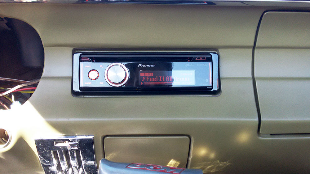 1964 1965 Ford Falcon headunit din modern retrofit